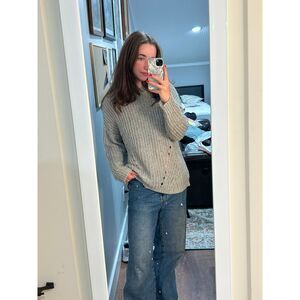 American Eagle Sweater